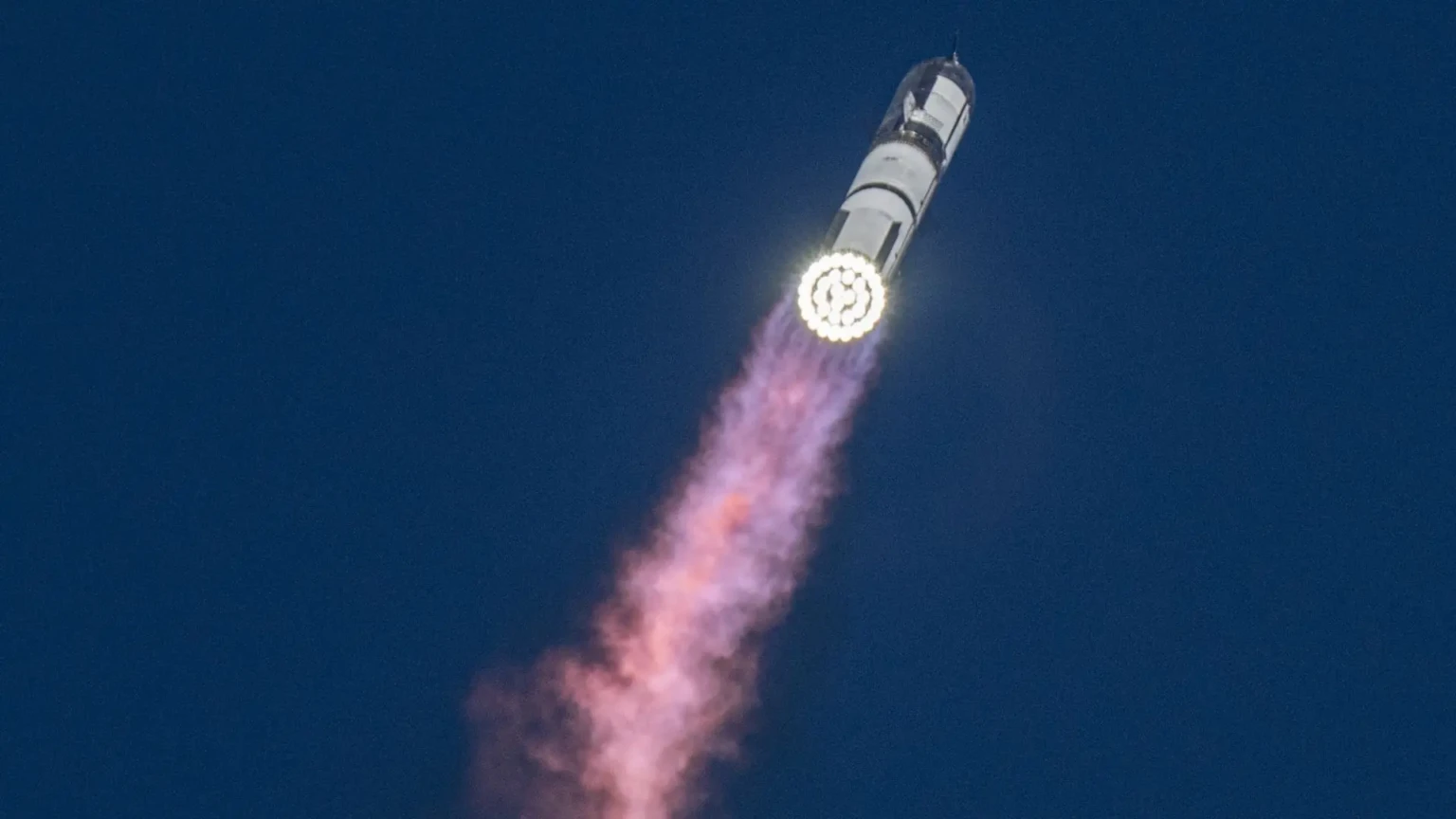 SpaceX Starship on flight 11.