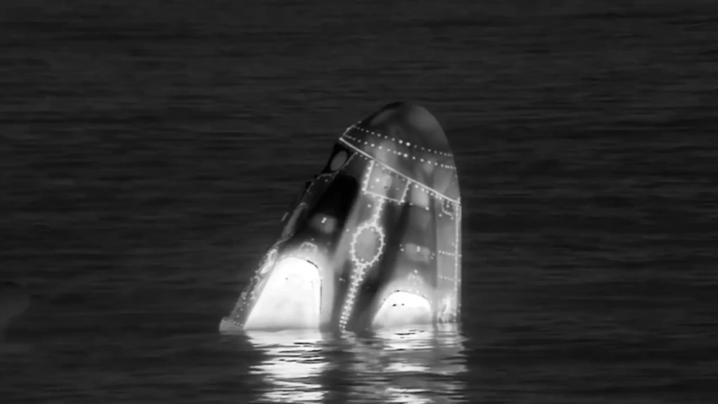 SpaceX Dragon Spacecraft Splashes Down With NASA's Crew-11 Astronauts 41 SpaceX Dragon spacecraft.